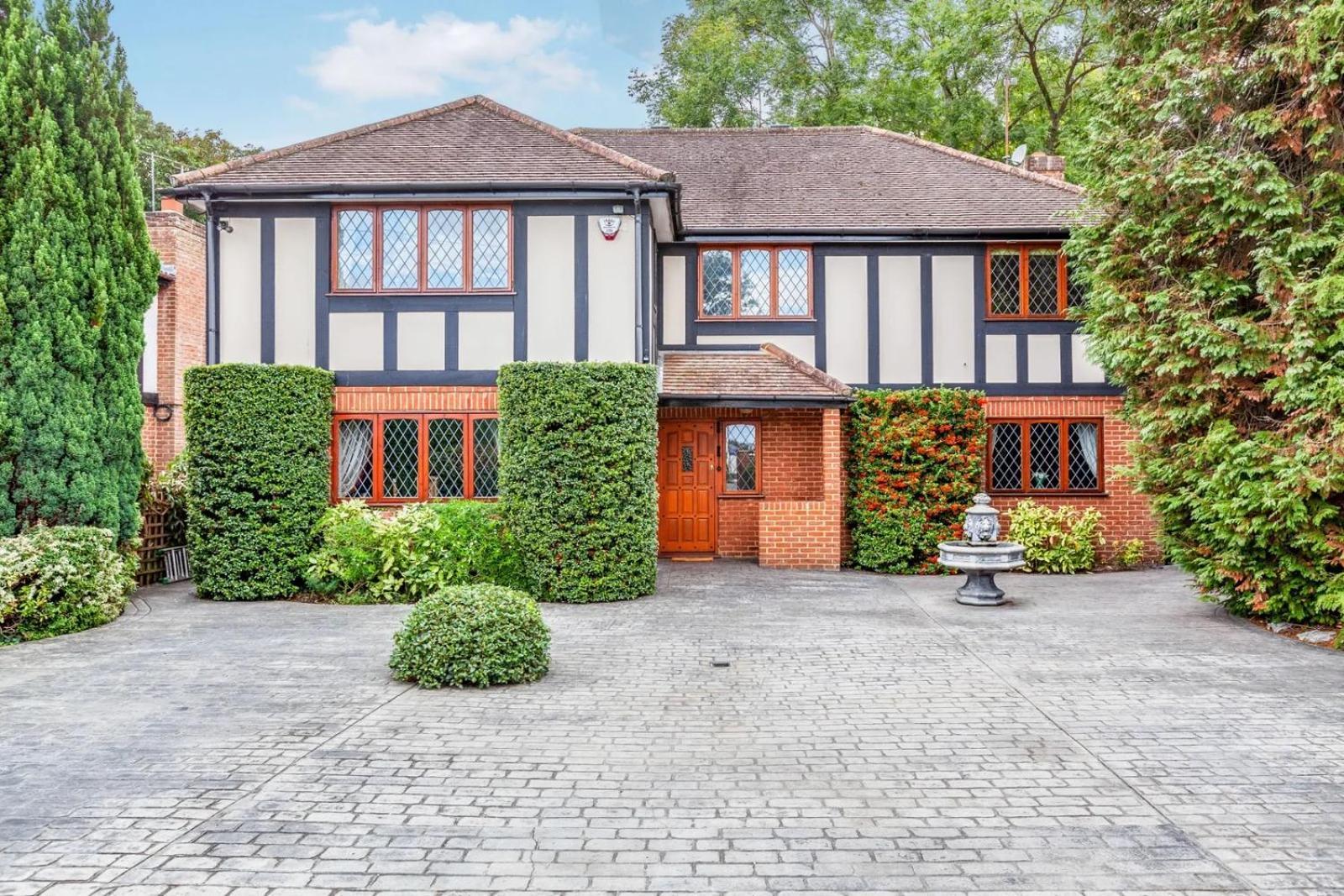 Old Slade Cottage - Train To London 30Mins, Heathrow 15Mins Away,Free Parking - En-Suit Rooms West Drayton  Экстерьер фото